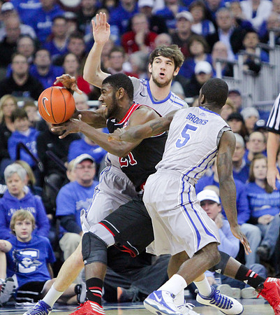 Will Artino and Devin Brooks on Defense